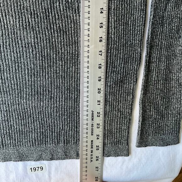 I.N.C Women’s Long Sleeve V-neck Knit Sweater size M, Gray - Picture 3 of 6